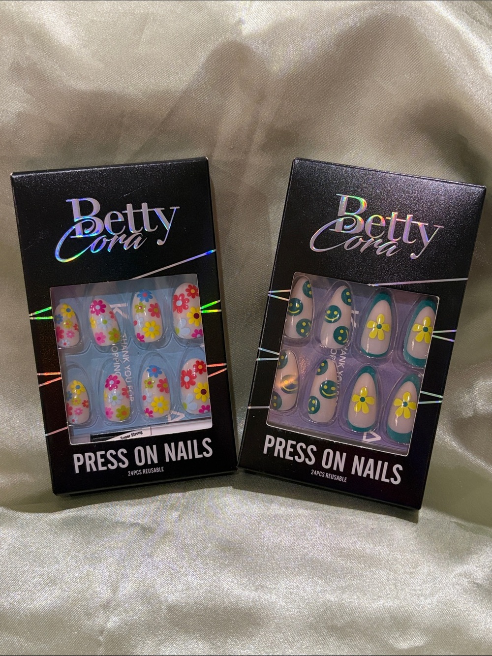 Yellow Floral Press-On Nails – Fun Daisy Accent Set-2 sets included
